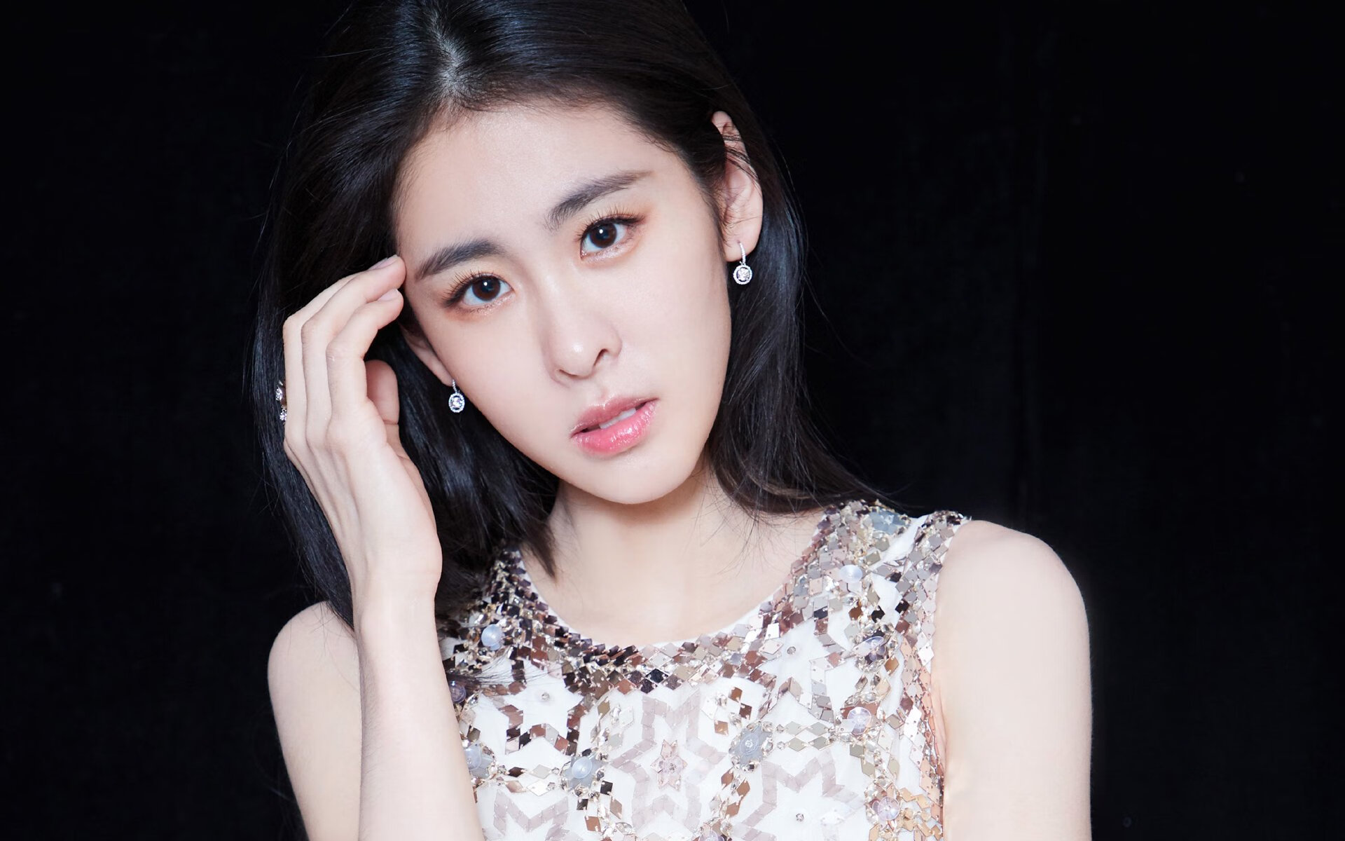 拜仁慕尼黑门将赛前受伤,或将错失对阵里昂的比赛,拜仁慕尼黑历史门将